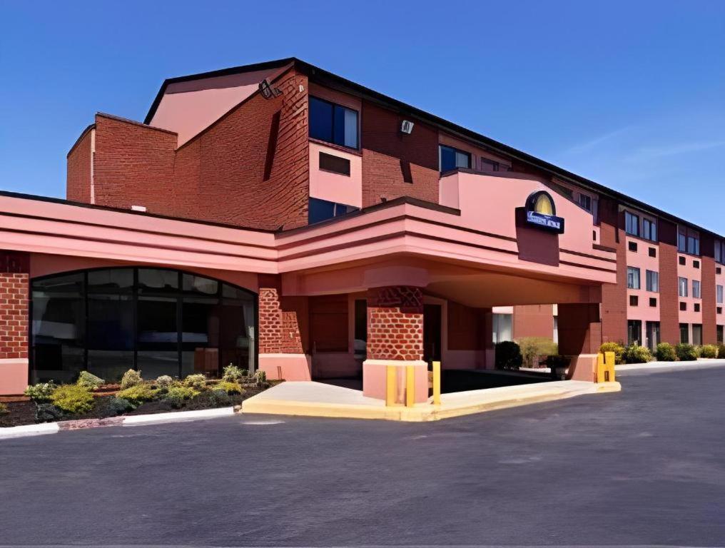 Red Roof Inn Martinsburg Exterior foto
